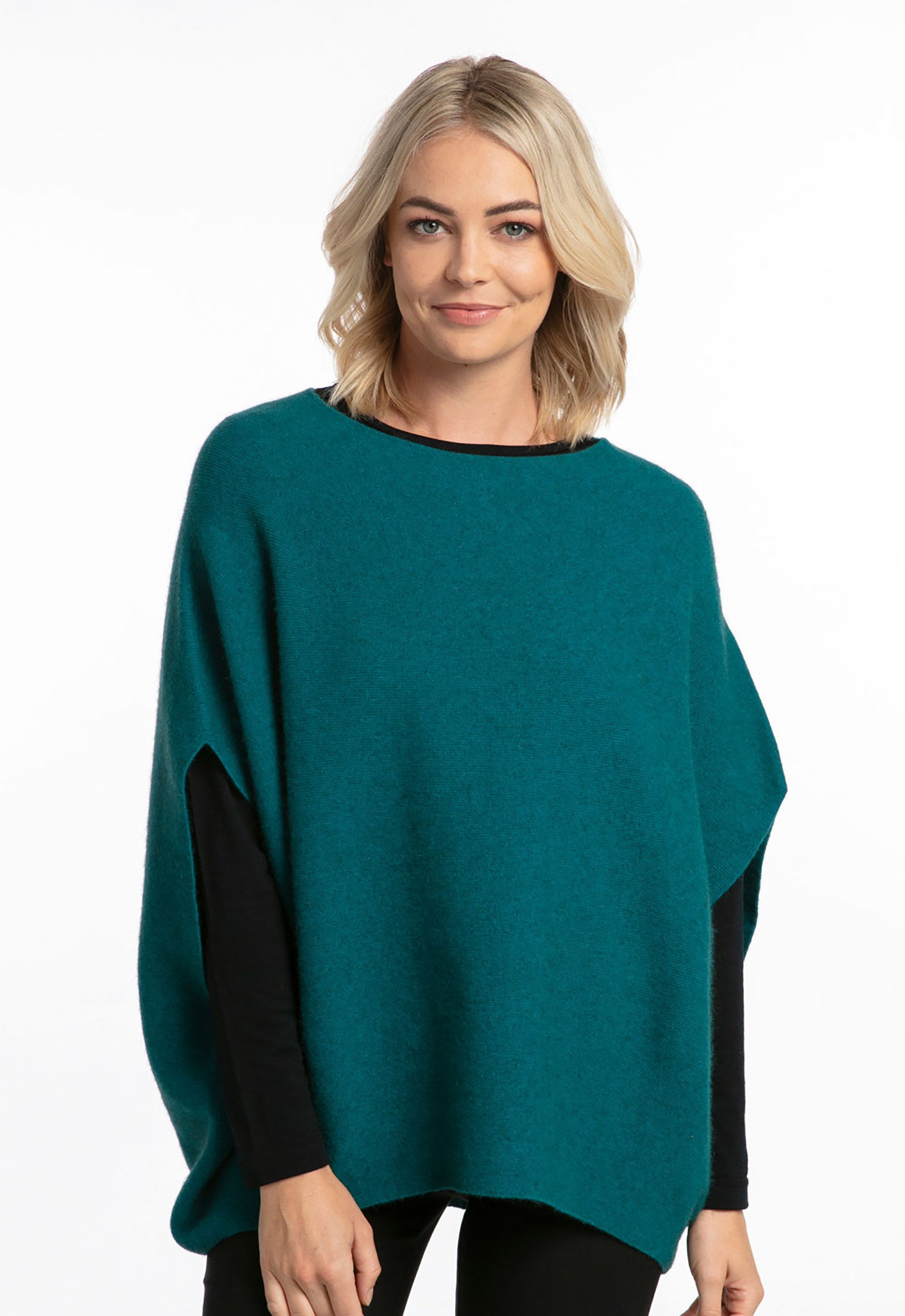 The Wool Company Utiku Ponchos – KGZO