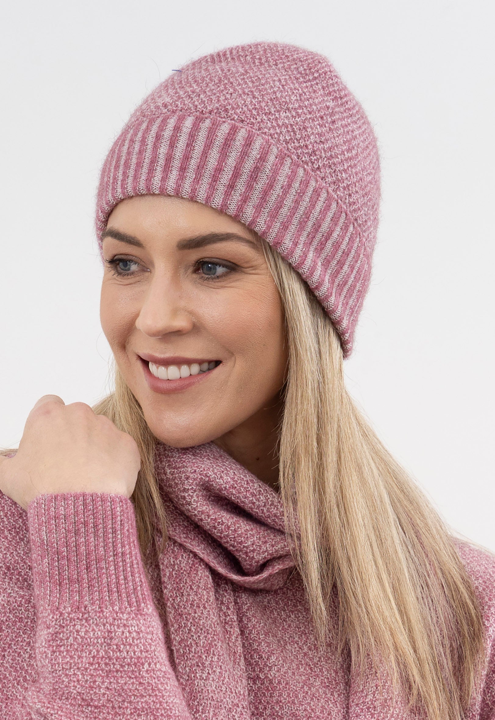 Merino Possum Moss Stitch Beanie ROSE | The Wool Company