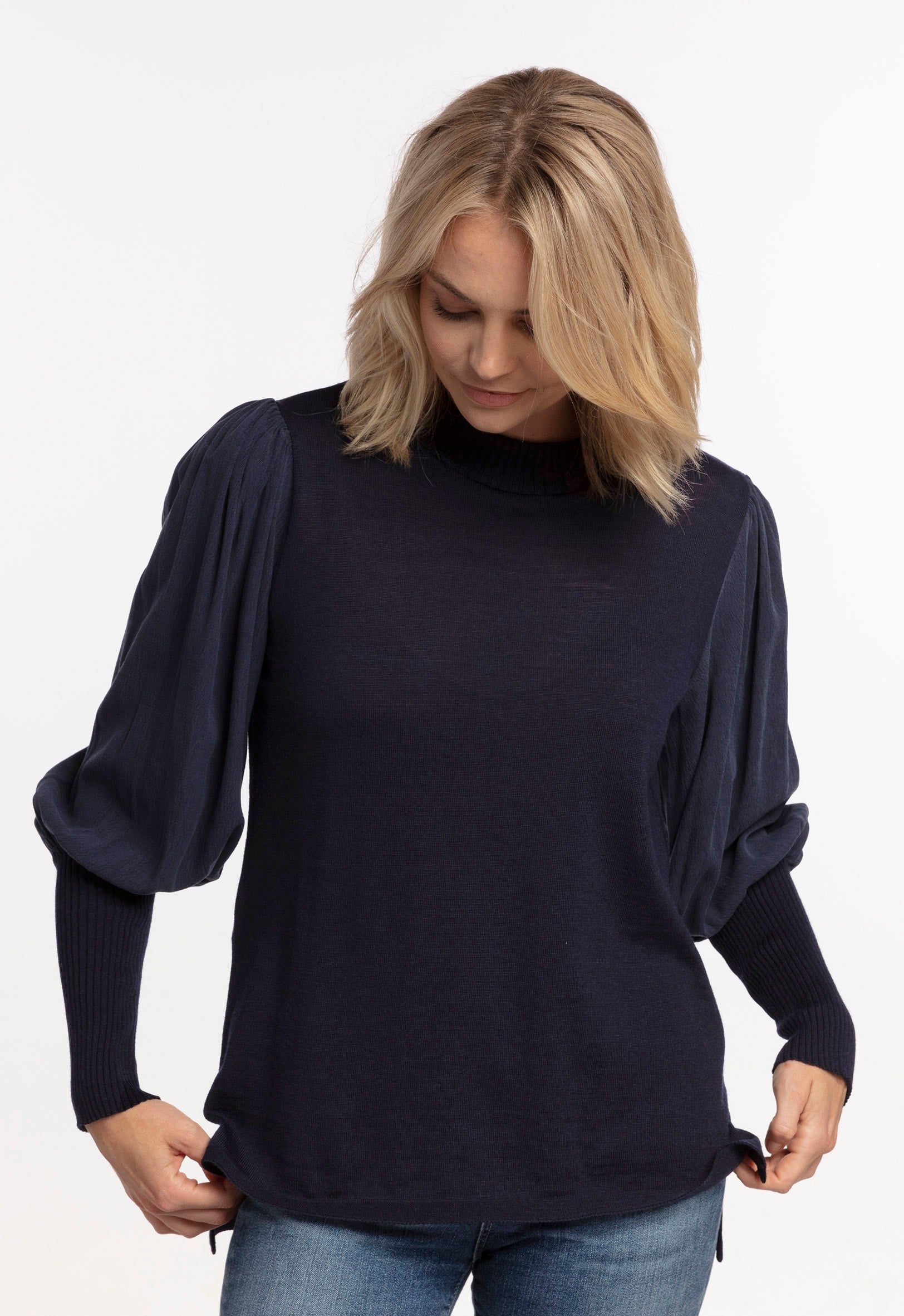 Merino Puff Sleeve Sweater in Navy 